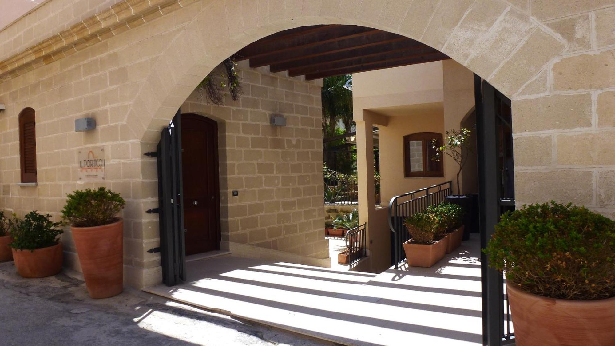 Hotel Il Portico Favignana Eksteriør billede