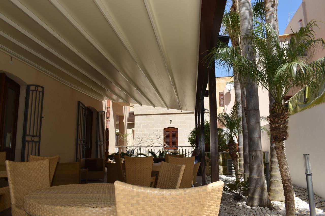 Hotel Il Portico Favignana Eksteriør billede